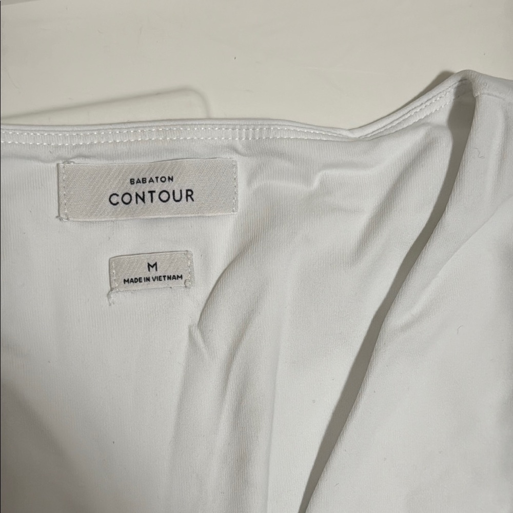 ARITZIA CONTOUR V-NECK LONG SLEEVE BODYSUIT - Picture 8 of 9